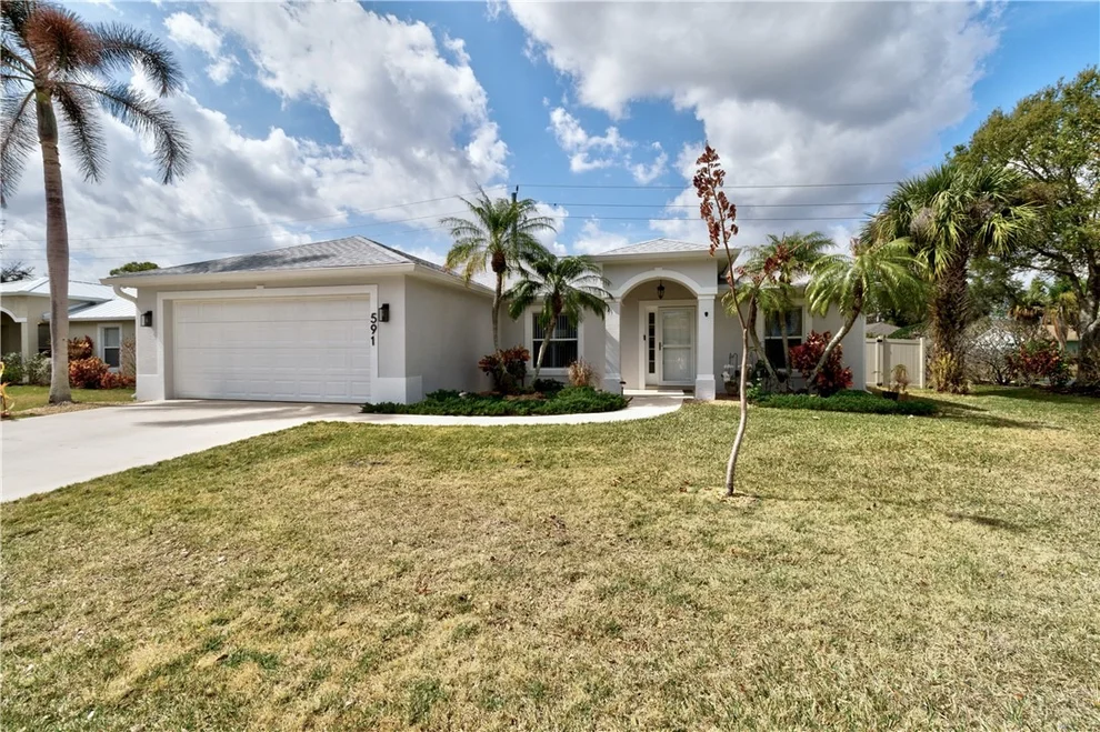 Unit for sale at 591 High Hawk Circle, Vero Beach, FL 32962
