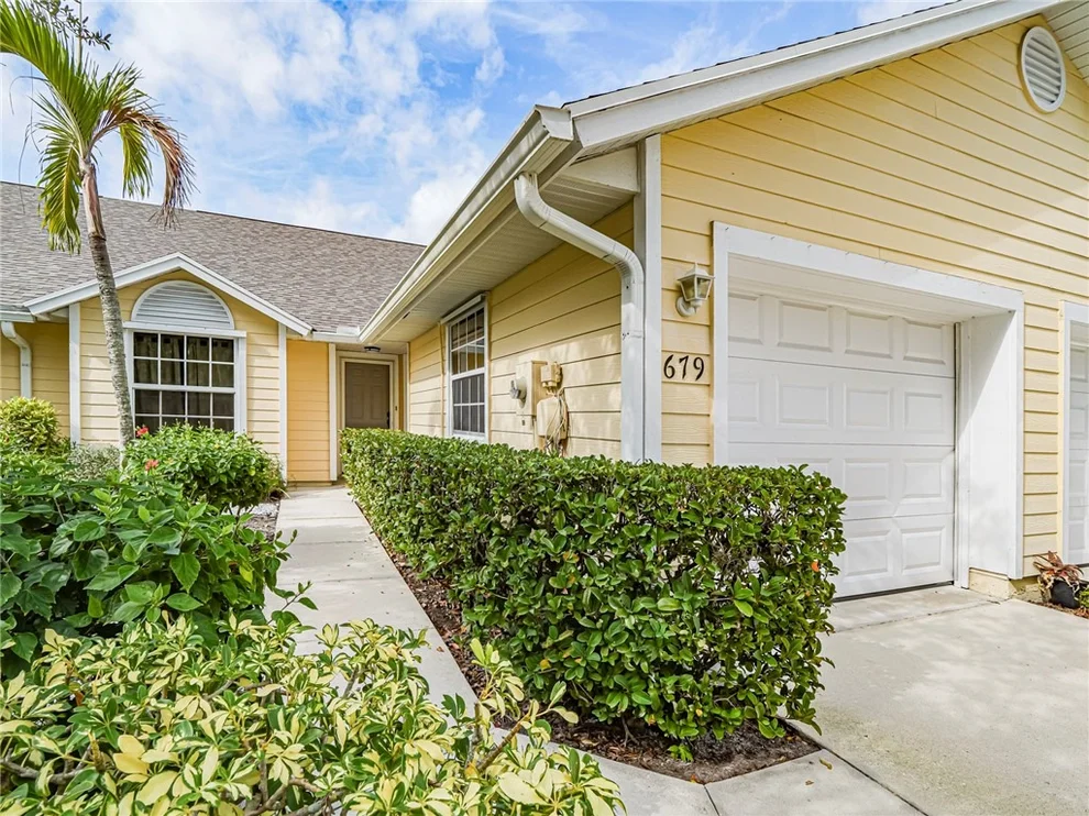 Unit for sale at 679 5th Avenue, Vero Beach, FL 32962