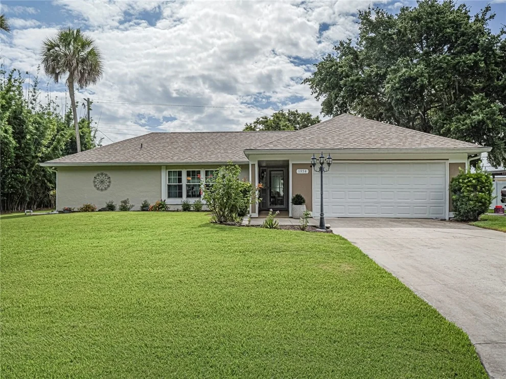 Unit for sale at 1954 5th Avenue SE, Vero Beach, FL 32962