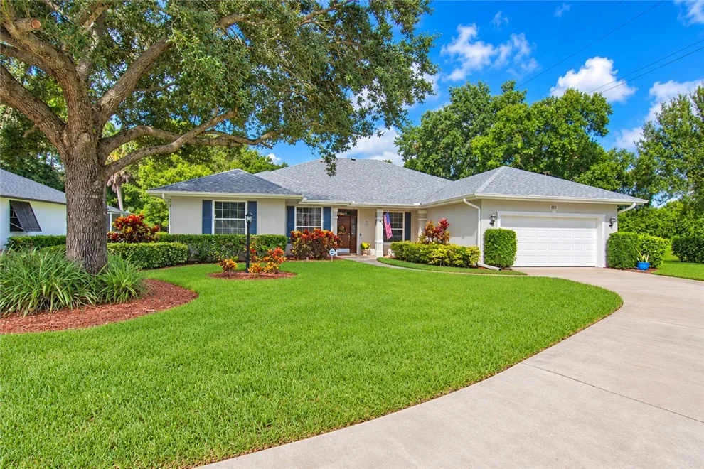 Unit for sale at 305 40th Court SW, Vero Beach, FL 32968