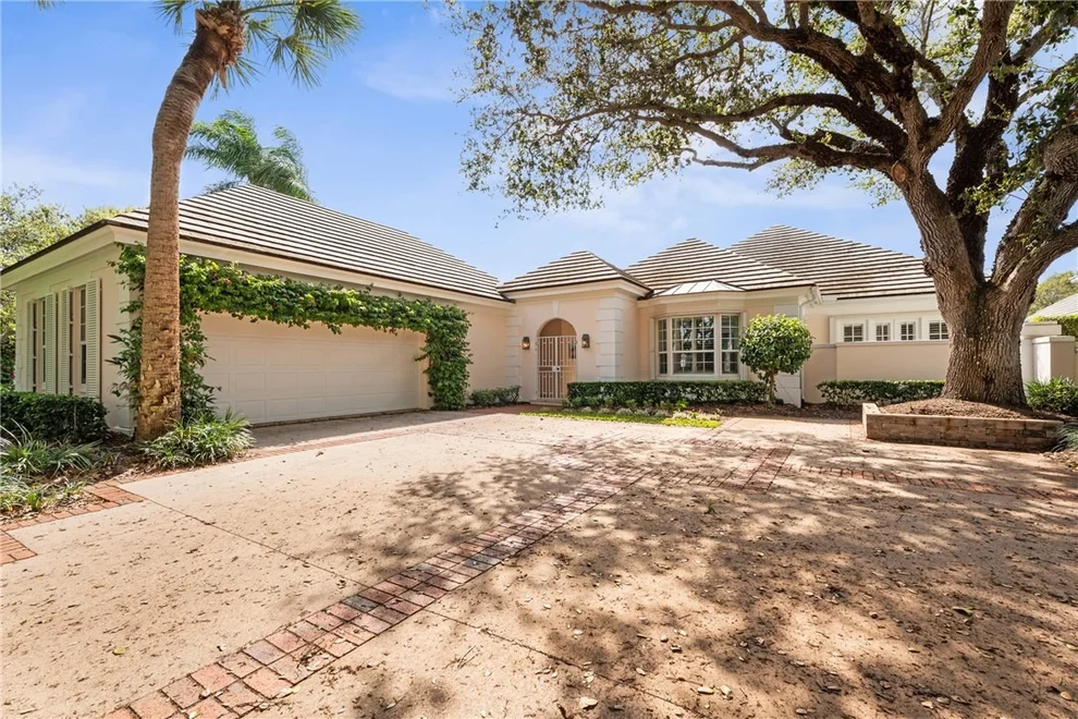 Unit for sale at 230 Sundial Court, Vero Beach, FL 32963