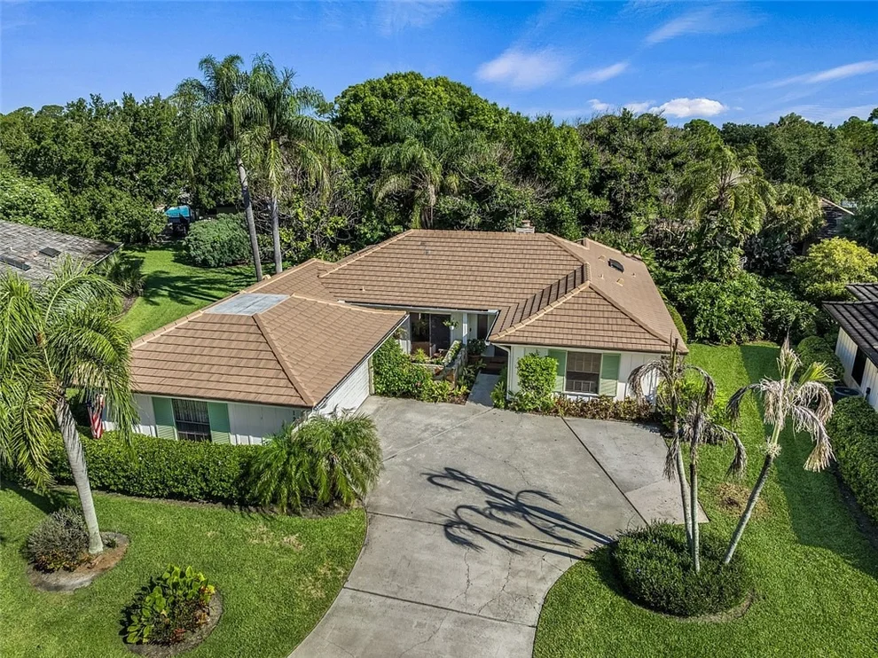 Unit for sale at 129 Prestwick Circle, Vero Beach, FL 32967