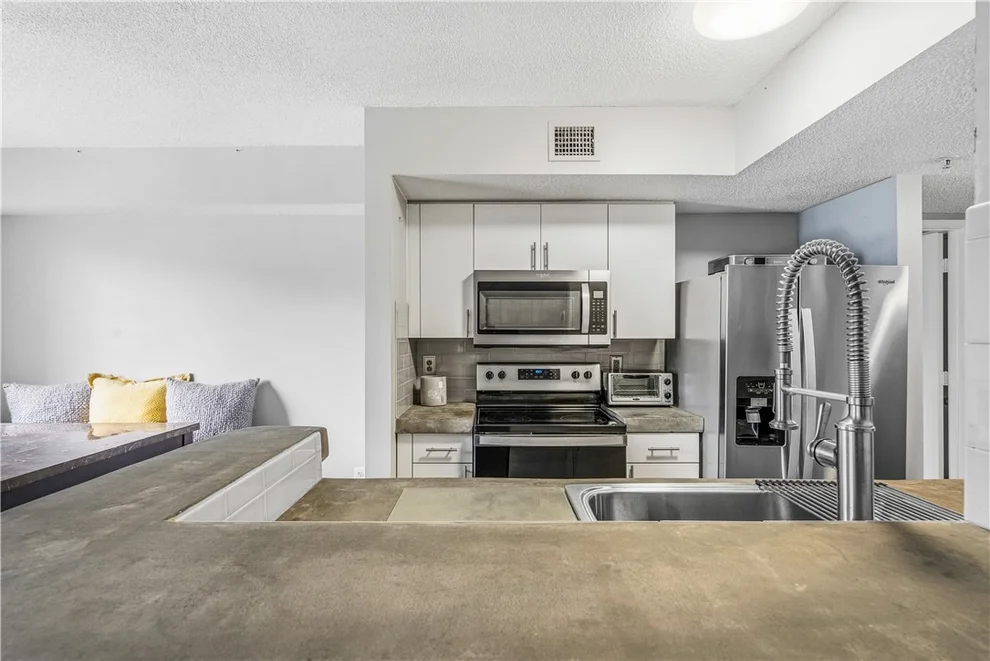 Unit for sale at 1570 S 42nd Circle, Vero Beach, FL 32967