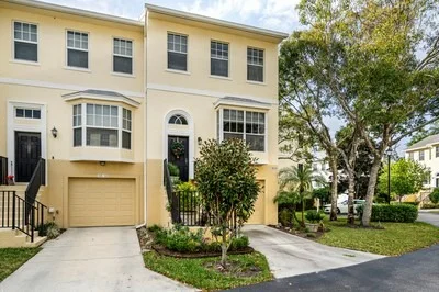 Unit for sale at 1635 42nd Square, Vero Beach, FL 32960