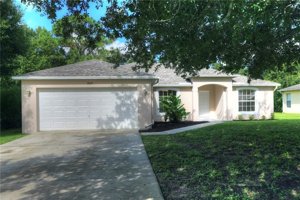 Unit for sale at 7935 103rd Avenue, Vero Beach, FL 32967