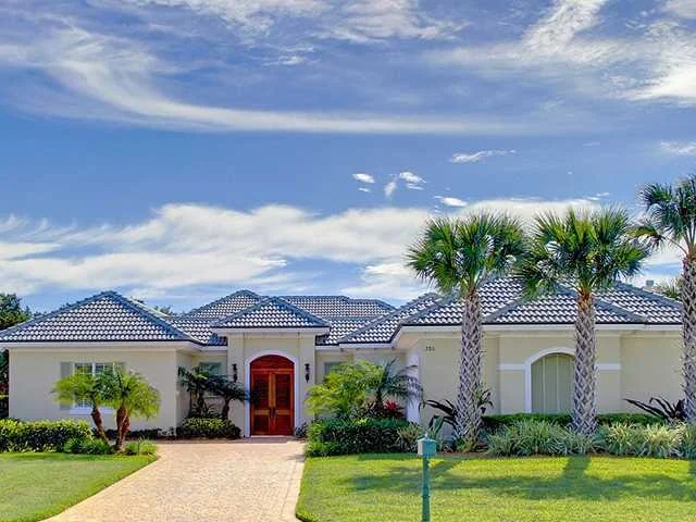 Unit for sale at 280 Lakeview Way, Vero Beach, FL 32963