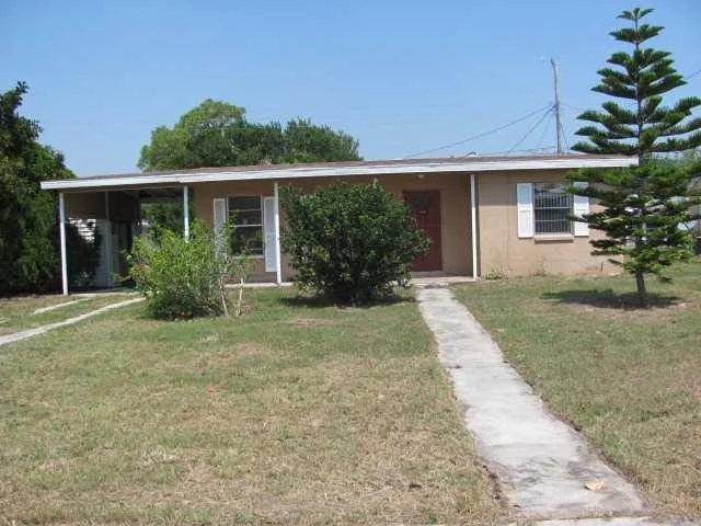 Unit for sale at 514 20th Place SW, Vero Beach, FL 32962