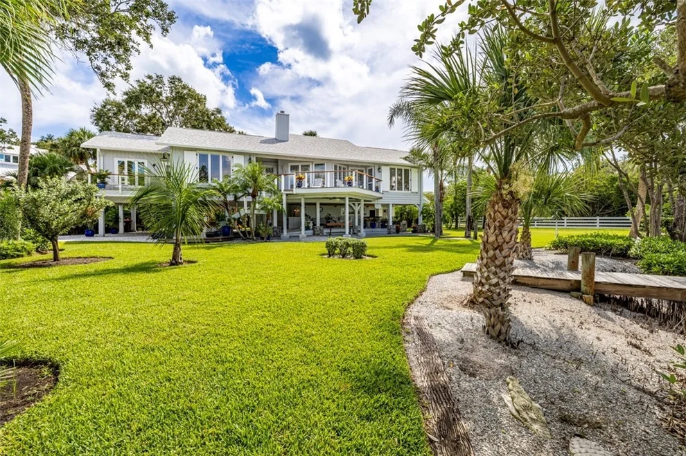 Unit for sale at 375 Cathedral Oaks Drive, Vero Beach, FL 32963