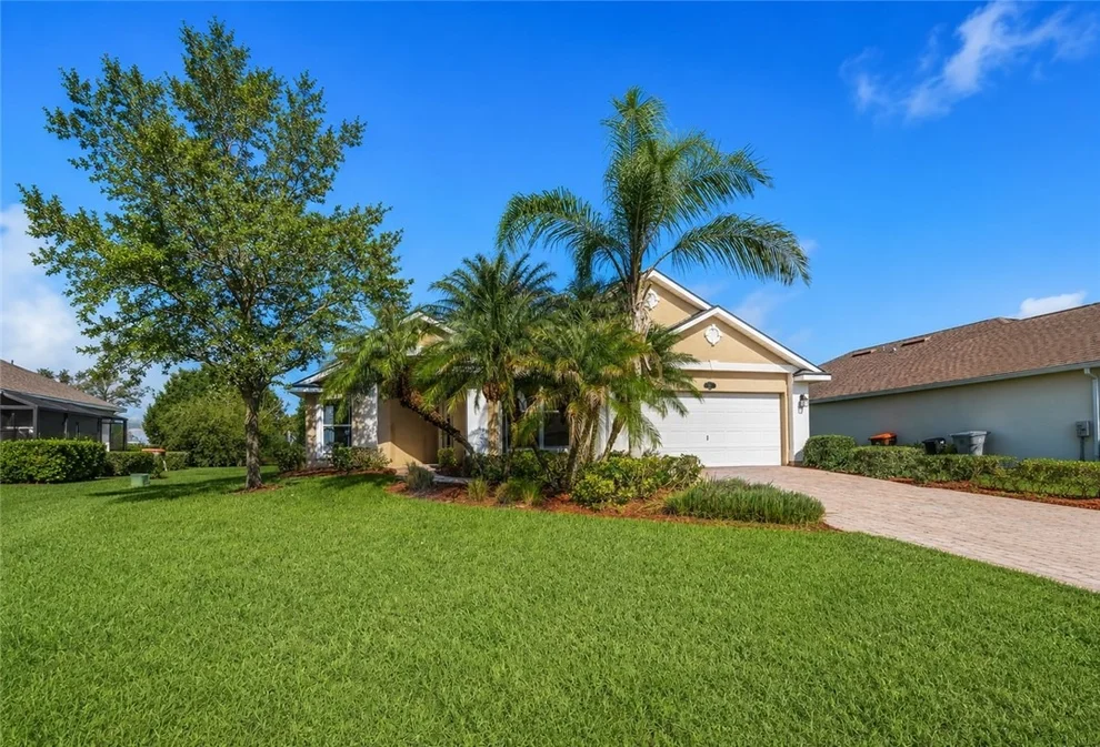 Unit for sale at 635 Valencia Circle SW, Vero Beach, FL 32968