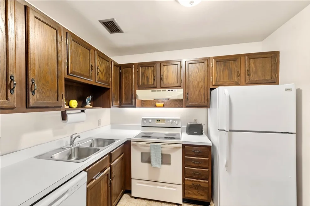 Unit for sale at 23 Vista Gardens Trail, Vero Beach, FL 32962