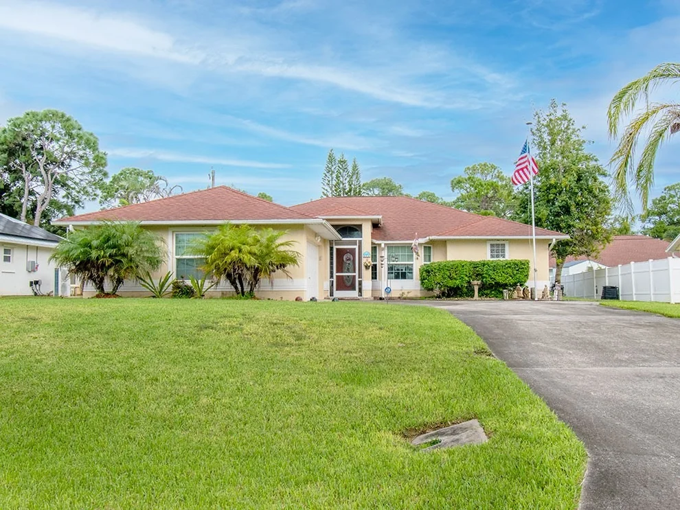 Unit for sale at 112 Melton Avenue, Sebastian, FL 32958