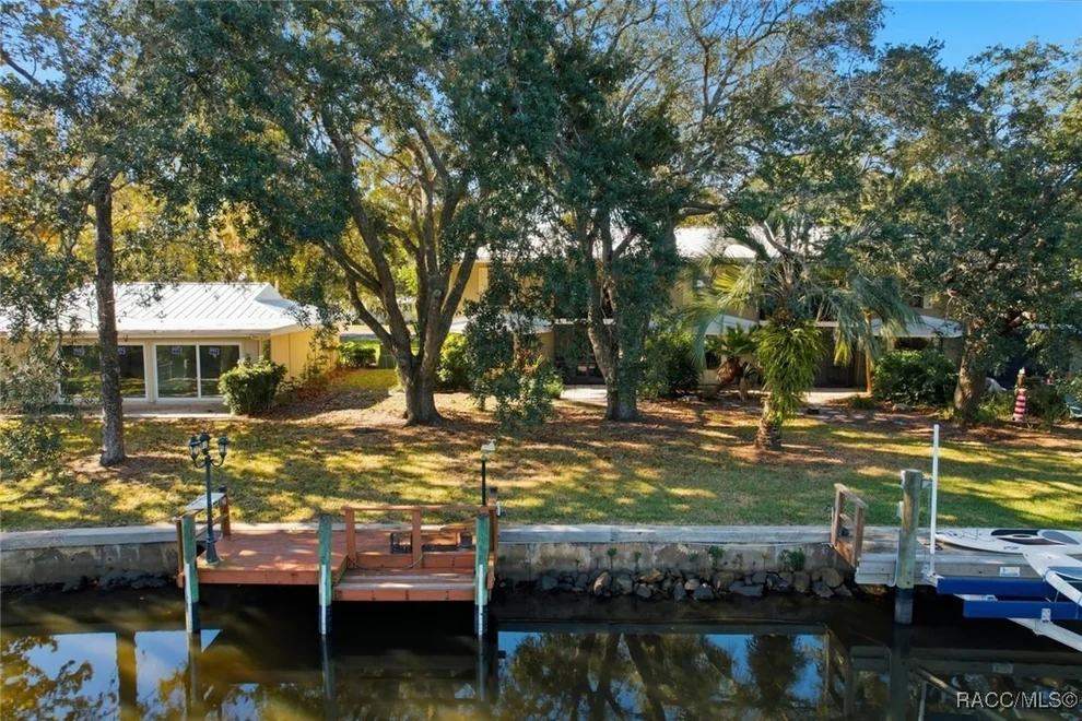 Unit for sale at 11328 W Bayshore Drive, Crystal River, FL 34429