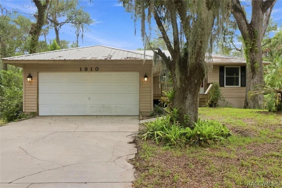 Unit for sale at 1910 NW 15th Court, Crystal River, FL 34428