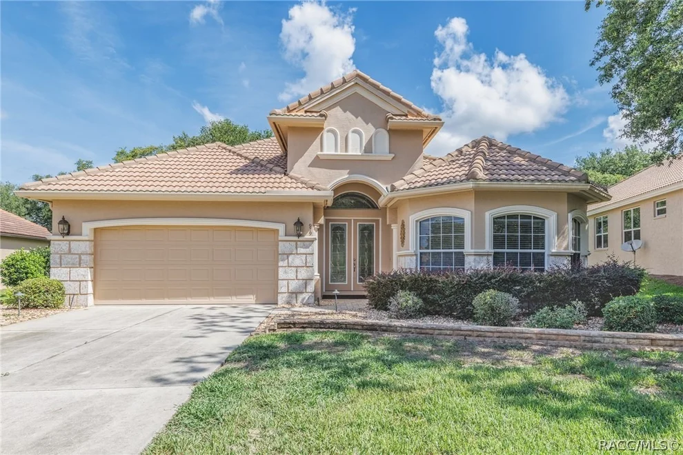 Unit for sale at 979 W Sun Valley Court, Hernando, FL 34442