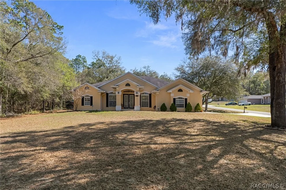Unit for sale at 20245 SW 63rd Place, Dunnellon, FL 34431
