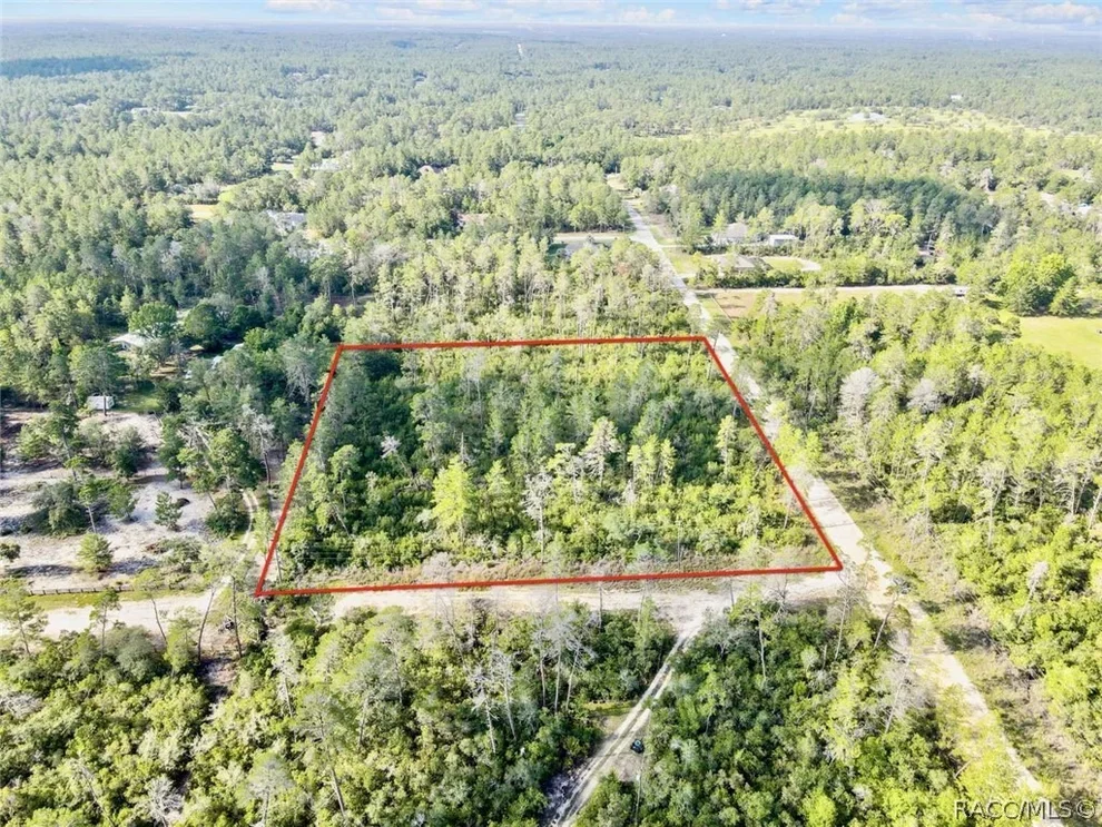 Unit for sale at 4912 W Blue Indigo Lane, Beverly Hills, FL 34465