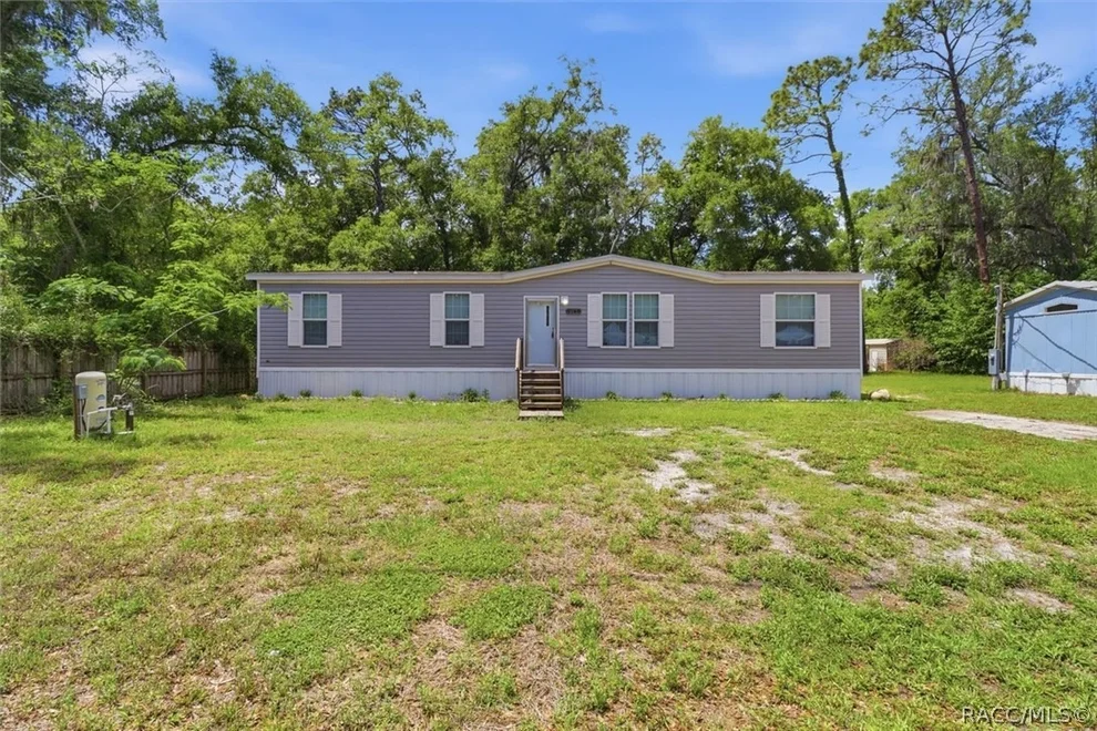 Unit for sale at 1140 NW 110th Court, Ocala, FL 34482