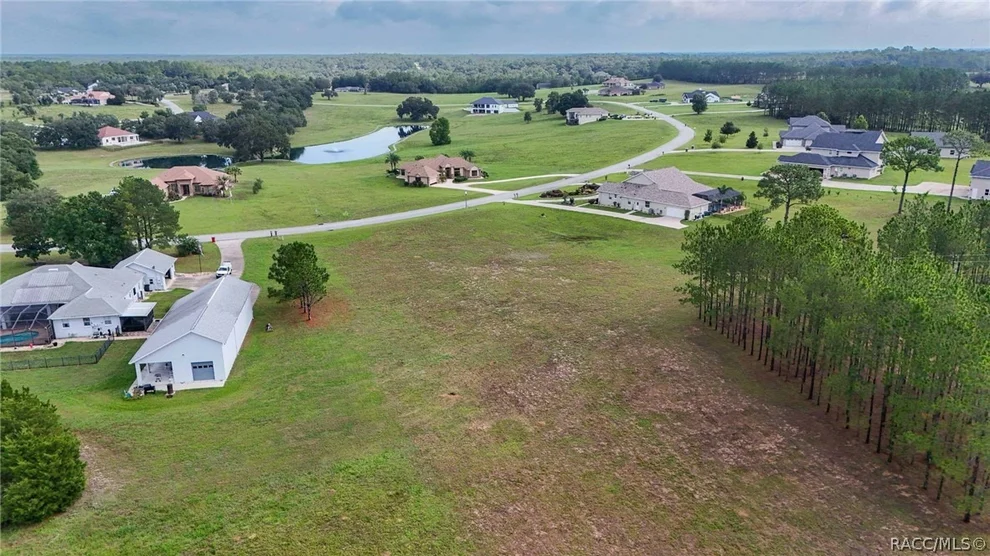 Unit for sale at 460 N Lake Shenandoah Loop, Inverness, FL 34453