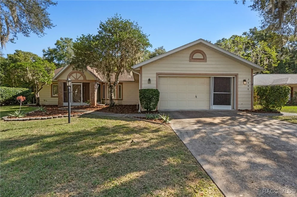 Unit for sale at 3059 N Chandler Drive, Hernando, FL 34442