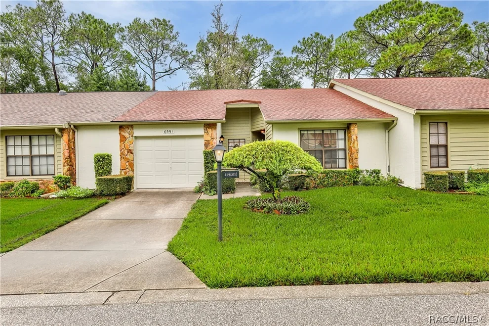 Unit for sale at 6591 Brambleleaf Drive, Spring Hill, FL 34606