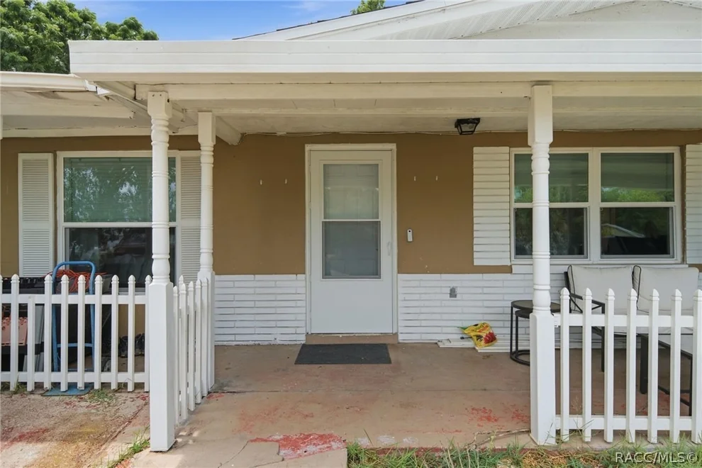 Unit for sale at 60 S Lincoln Avenue, Beverly Hills, FL 34465