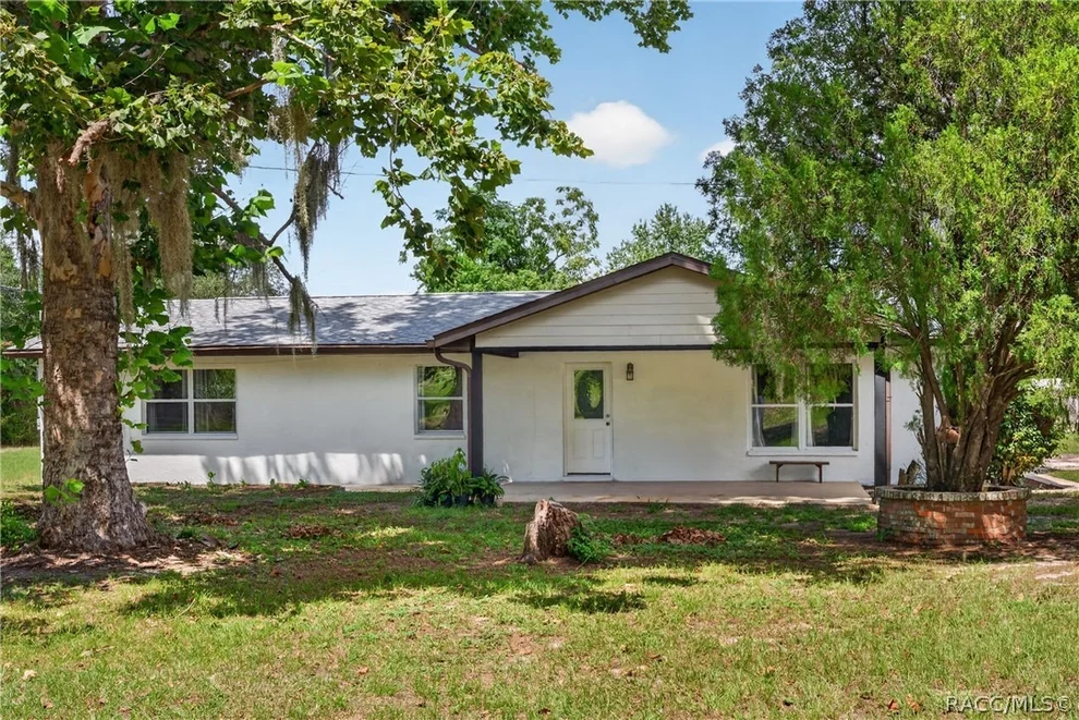 Unit for sale at 13151 SE 127th Place, Dunnellon, FL 34431