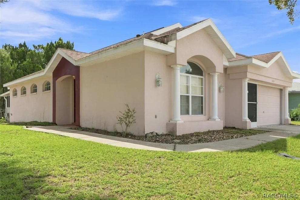 Unit for sale at 10721 S Drew Bryant Circle, Floral City, FL 34436