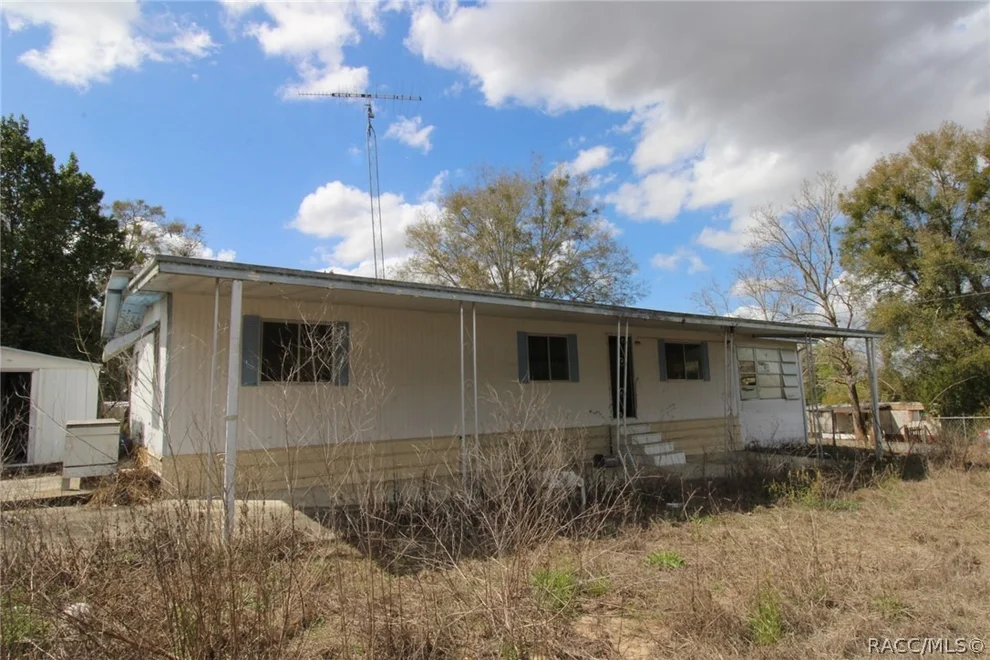 Unit for sale at 7960 E Skyline Lane, Floral City, FL 34436