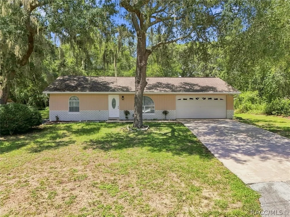 Unit for sale at 972 N Charles Avenue, Inverness, FL 34453