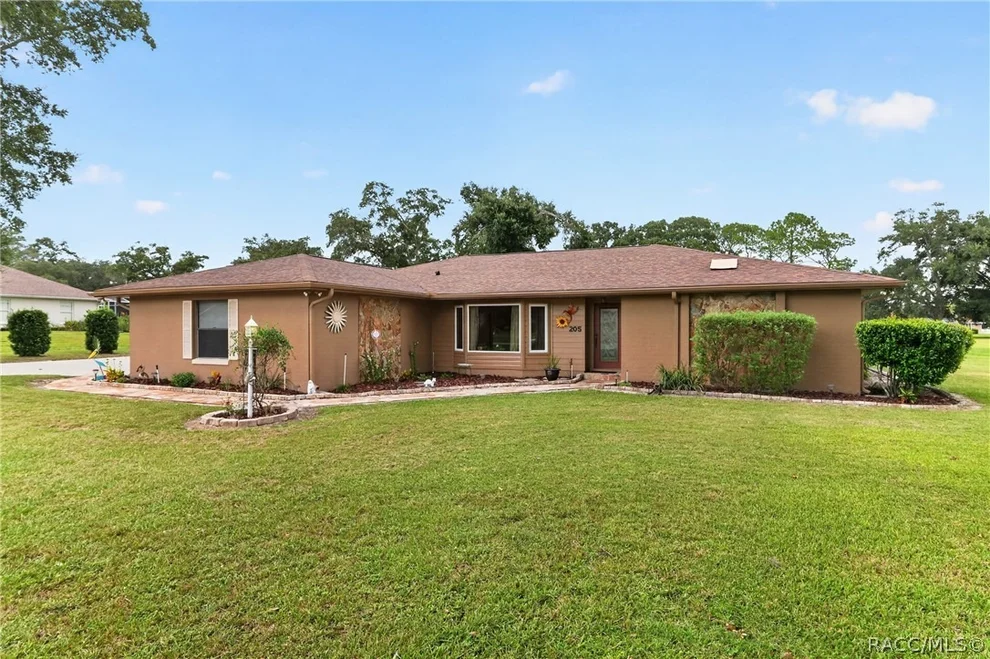 Unit for sale at 205 E Falconry Court, Hernando, FL 34442