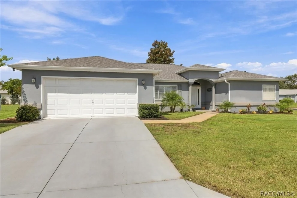Unit for sale at 11411 SW 138th Lane, Dunnellon, FL 34432