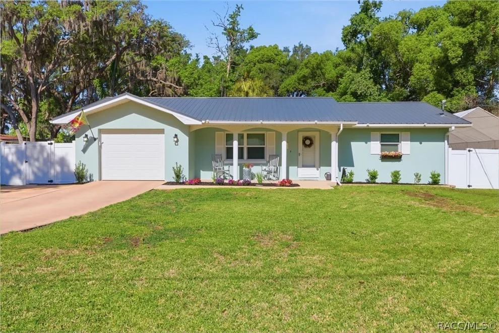 Unit for sale at 1104 Lakeshore Drive, Inverness, FL 34450