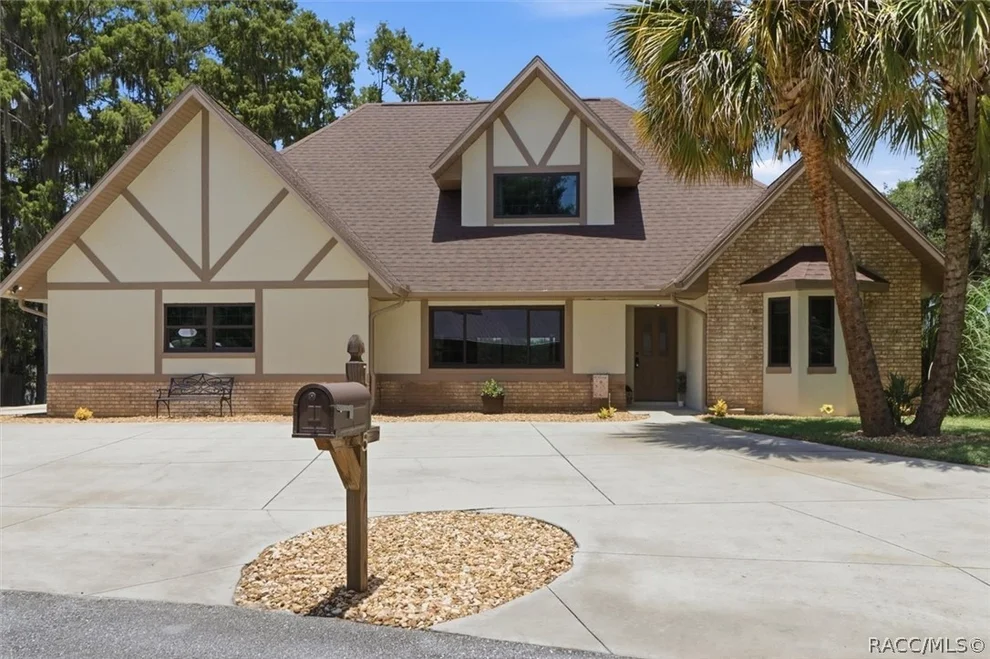 Unit for sale at 1425 S Homestead Point, Inverness, FL 34450
