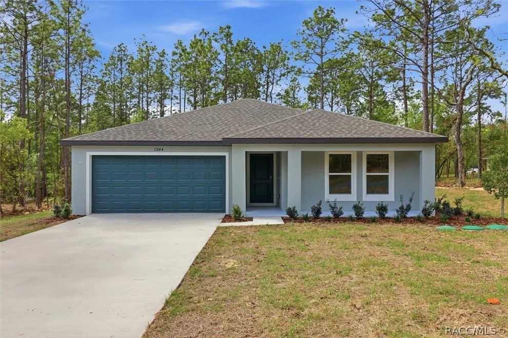Unit for sale at 1244 W Newbury Street, Dunnellon, FL 34433
