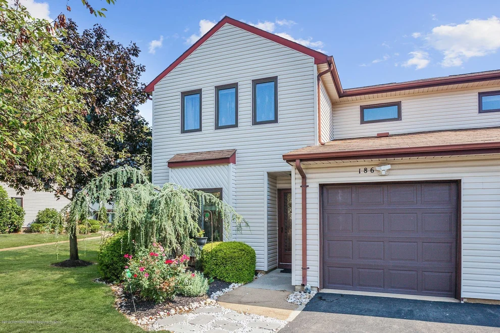 Unit for sale at 186 Pear Drive, Marlboro, NJ 07746