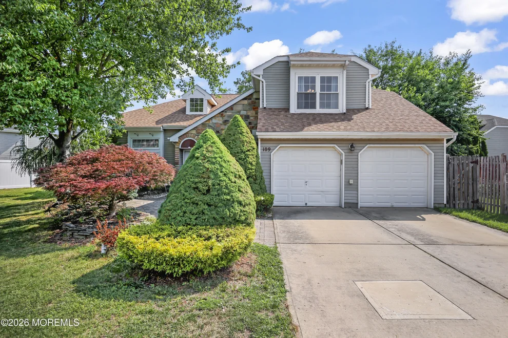 Unit for sale at 109 Kentucky Way, Freehold, NJ 07728