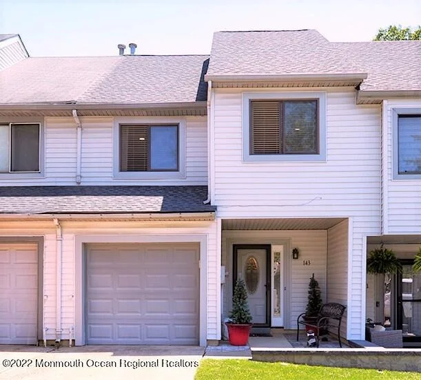 Unit for sale at 143 Lexington Circle, Matawan, NJ 07747