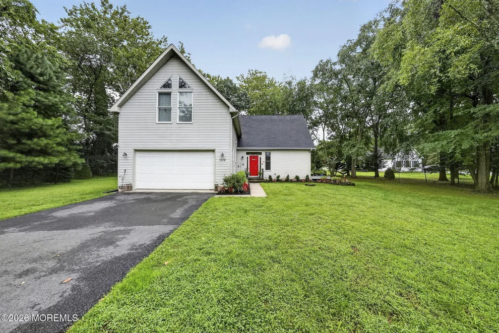 Unit for sale at 1012 Columbus Road, Burlington, NJ 08016