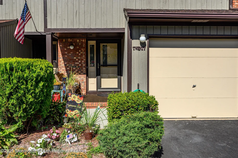 Unit for sale at 20 Arrowsmith Court, Matawan, NJ 07747
