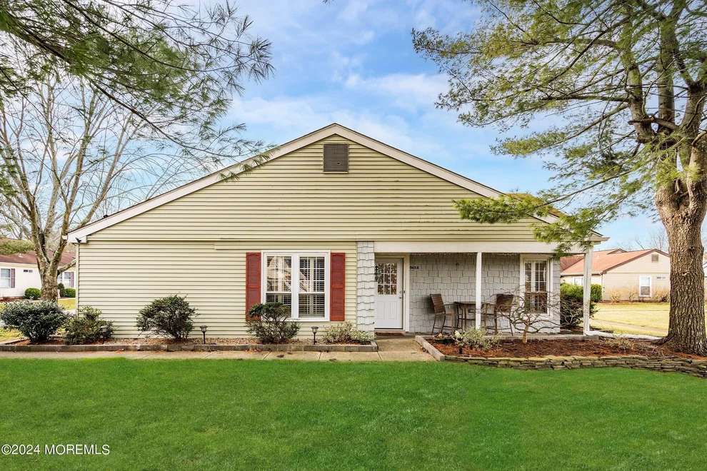 Unit for sale at 865A Liverpool Circle, Manchester, NJ 08759