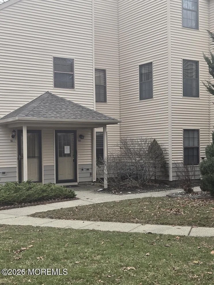 Unit for sale at 101 Azalea Circle, Jackson, NJ 08527