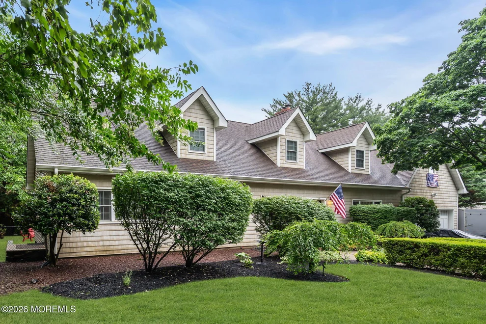 Unit for sale at 266 Orchard Avenue, Belford, NJ 07718