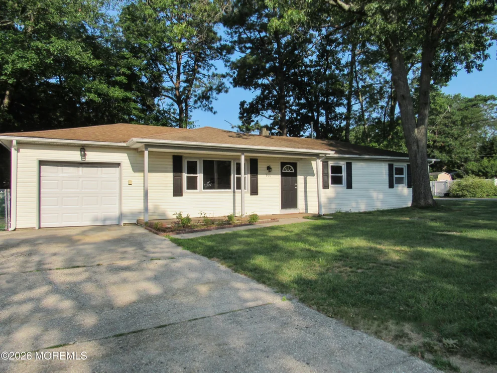 Unit for sale at 913 Larchmont Street, Toms River, NJ 08757