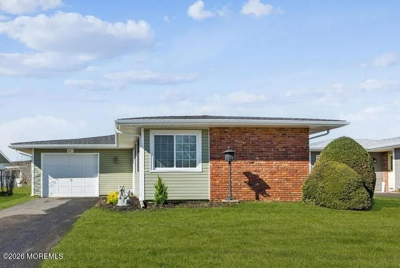 Unit for sale at 121 Whittier Road, Brick, NJ 08724