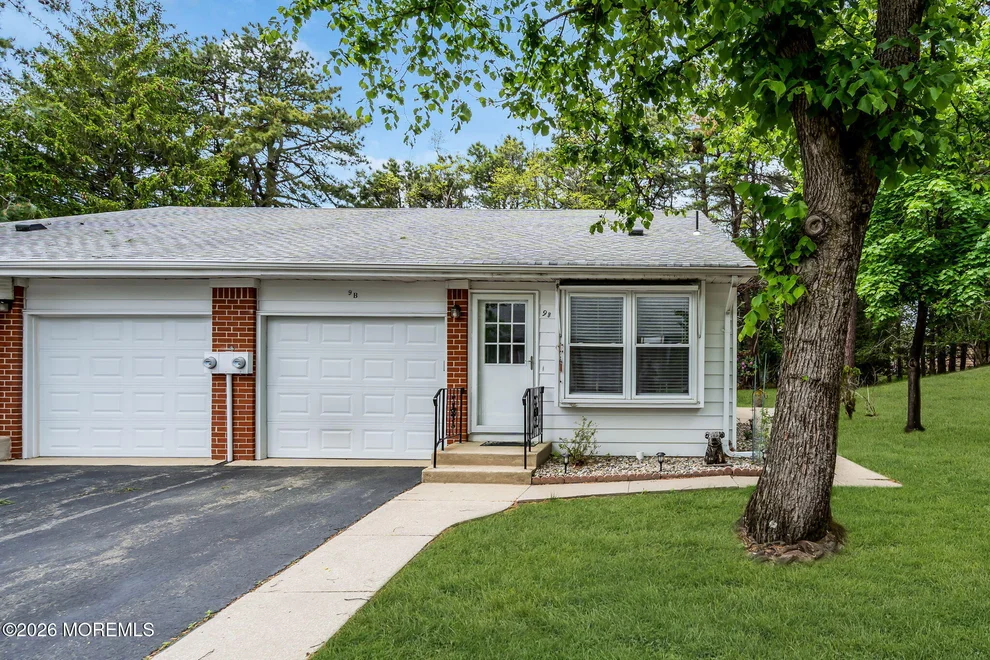 Unit for sale at 9 B Moccasin Drive, Whiting, NJ 08759