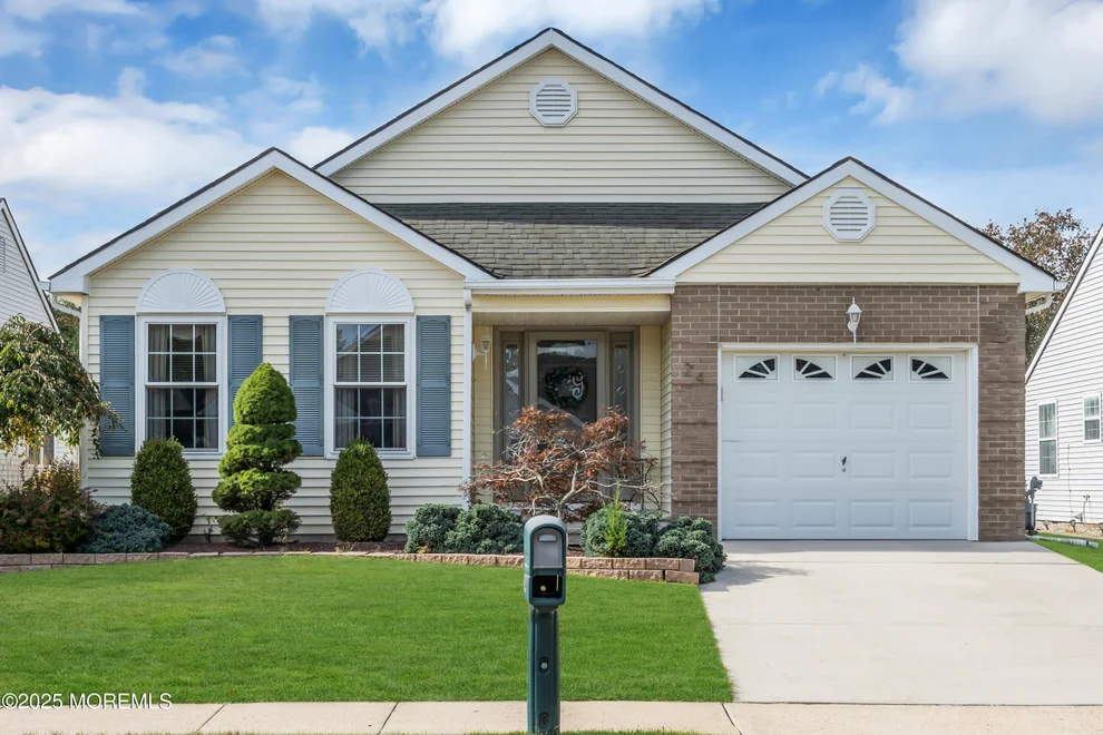 Unit for sale at 24 Lambert Way, Toms River, NJ 08757