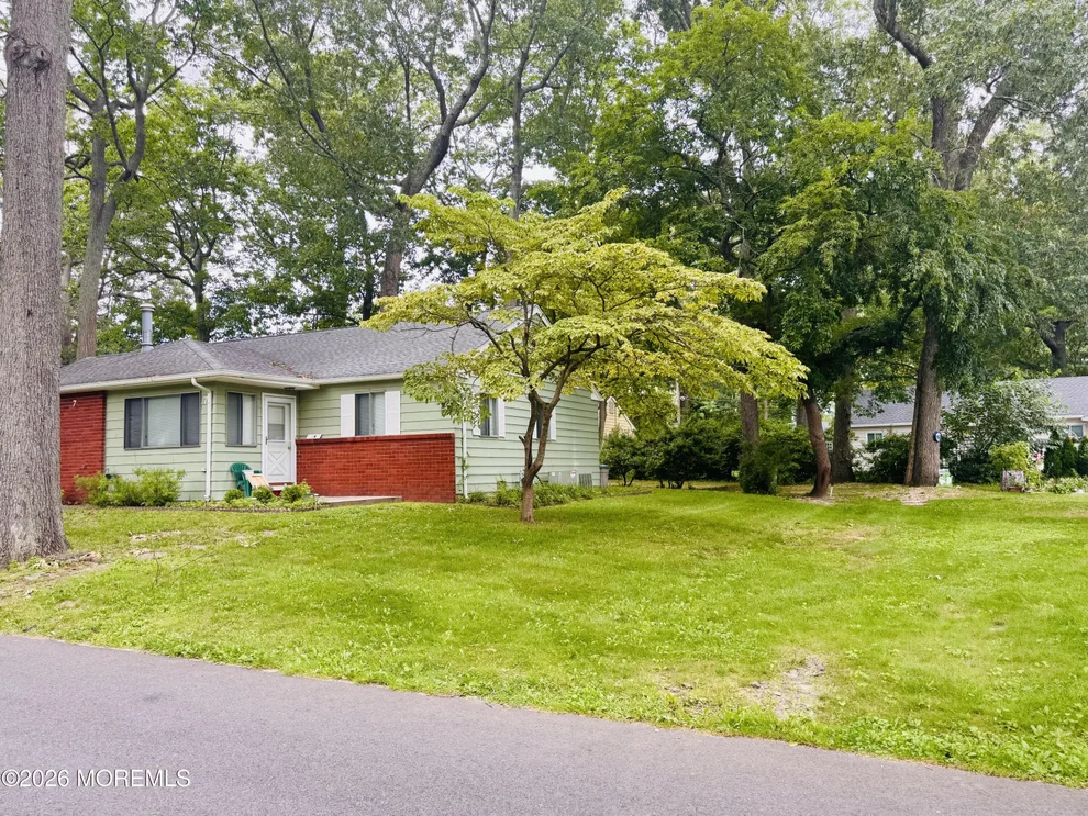 Unit for sale at 7 A Pheasant Street, Manchester, NJ 08759