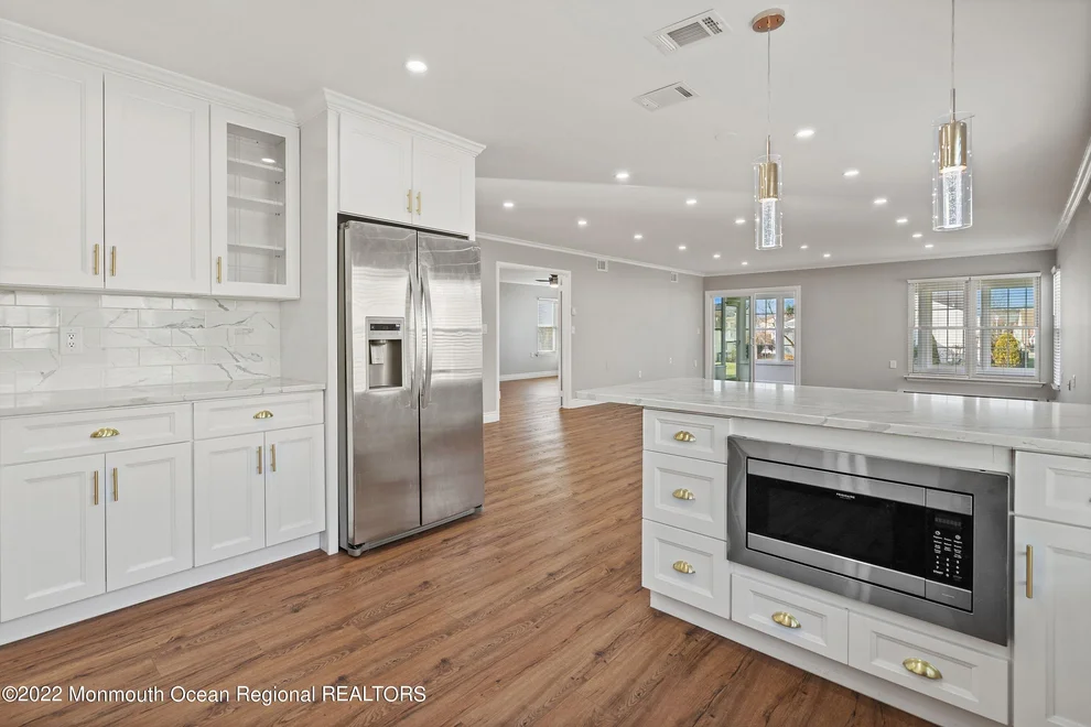 Unit for sale at 24 Wolverton Place, Manchester, NJ 08759