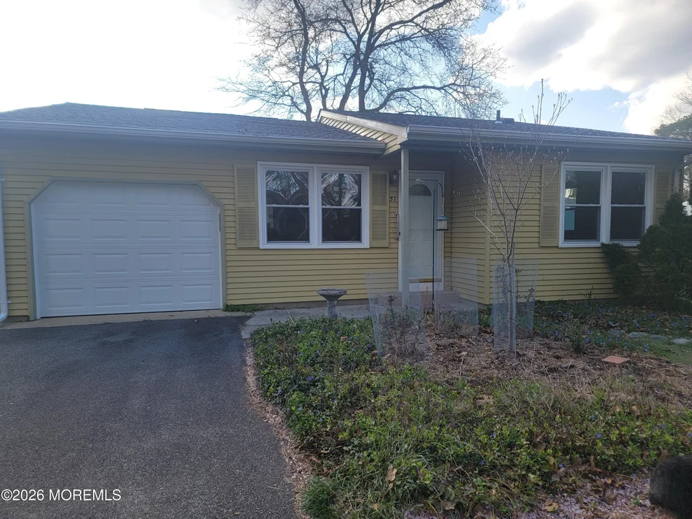 Unit for sale at 31 Chelsea Drive, Whiting, NJ 08759