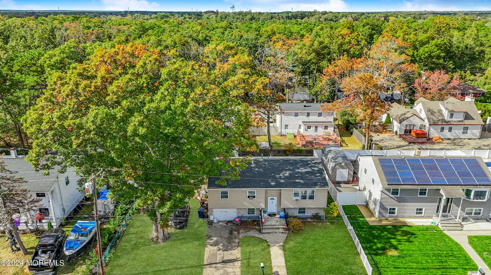 Unit for sale at 640 Leeward Avenue, Beachwood, NJ 08722